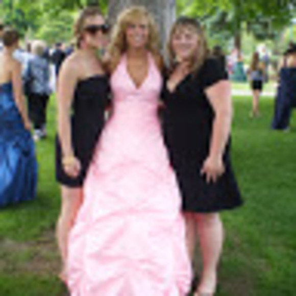 Meet your Posher, Chloe - Picture 1 of 1